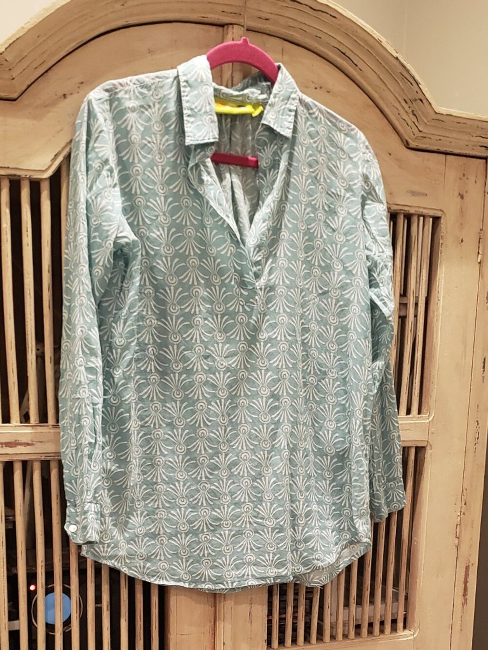 Rock Flower Paper Green Print Long Sleeve Pullover Shirt Small